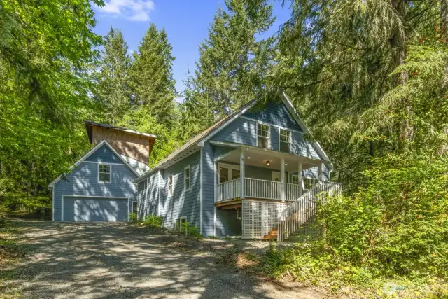 Front view of home as you drive up the road
