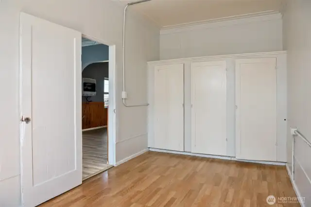 1st Bedroom w/Closets