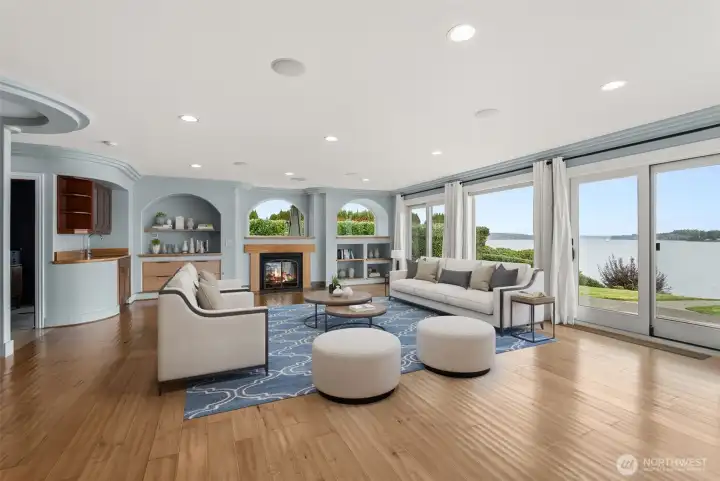 Virtually stage to show a different style.