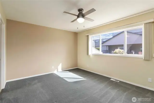 Main Level Primary   En Suite
