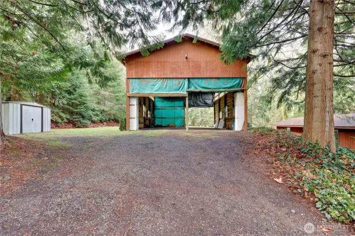 The detached carport is 50' long