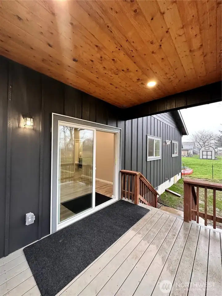 Covered back porch off of kitchen