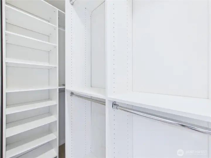 Custom Shelves for your items