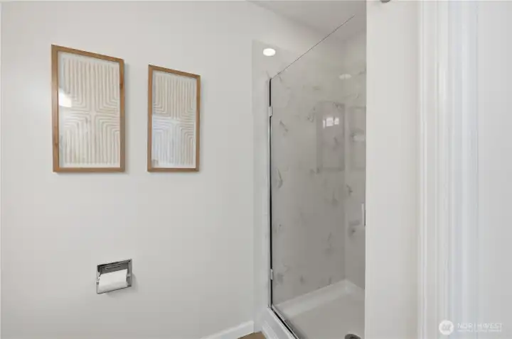 Pristine primary shower.
