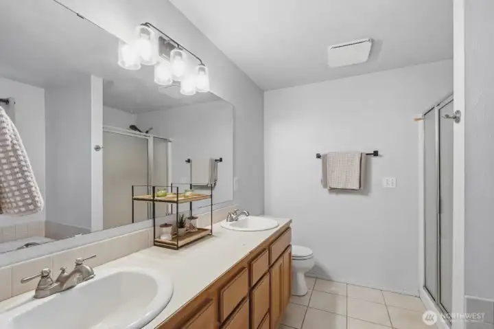 En-Suite Primary Bath