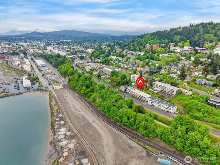 Location! short walk, even shorter bike ride to downtown Bellingham and Fairhaven Location! short walk, even shorter bike ride to downtown Bellingham and Fairhaven