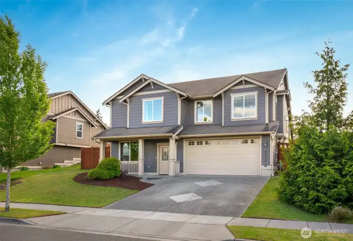Perfectly positioned in the heart of Stanwood, this inviting home offers everyday convenience (like a 4 car tandem garage)!