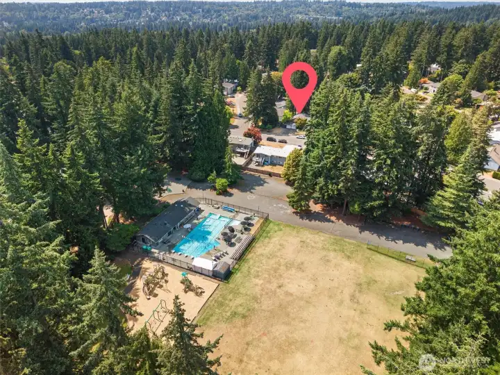 Easy Walk to Private Community Park and Pool! Easy Walk to Private Community Park and Pool!