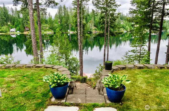 The beginning of your easy walk to the lake and your private dock