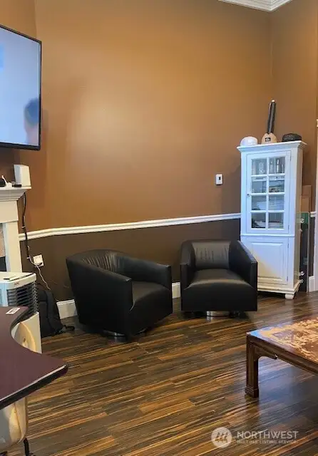 Large open Living room with Fireplace