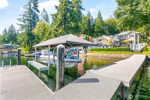 Recent deluxe dock with boat lift!