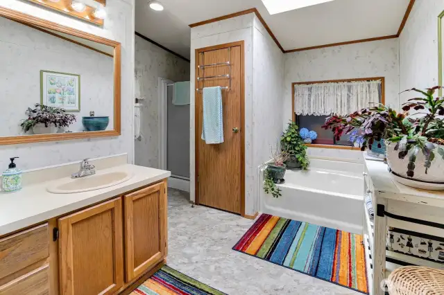 Primary Ensuite with Soaking Tub, Separate Shower & Double Vanity!