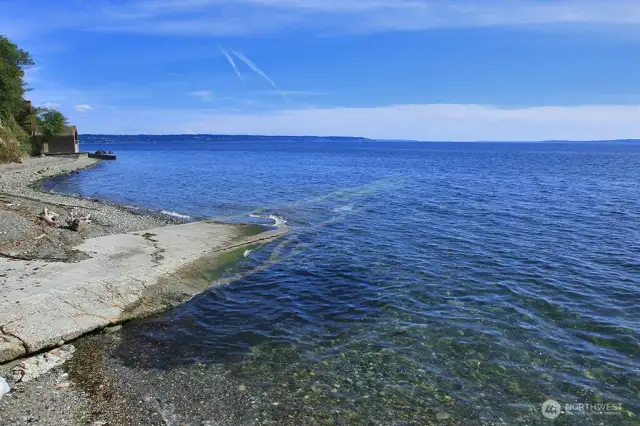 Possession Shores community includes a boat launch. Set out for a day of salmon fishing or crabbing. Or simply a day out on the sparkling waters of the Salish Sea.