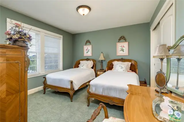 Fourth bedroom