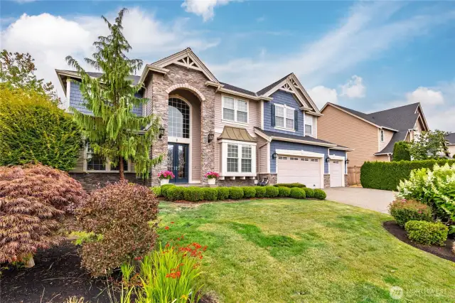 Gorgeous property in a fantastic neighborhood