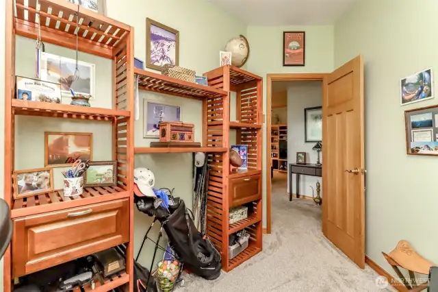 Second view of the office