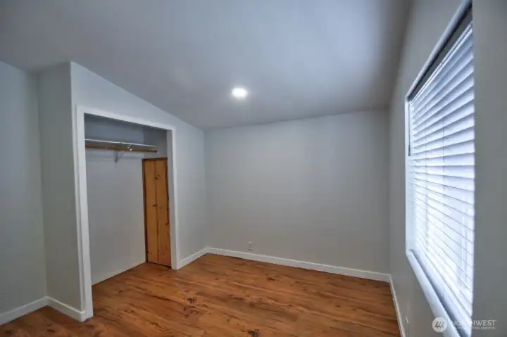 3rd bedroom closet.