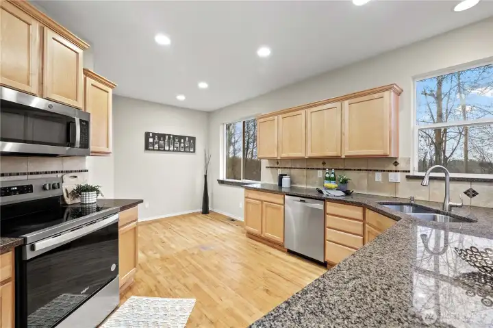 Kitchen Features Eat In Nook