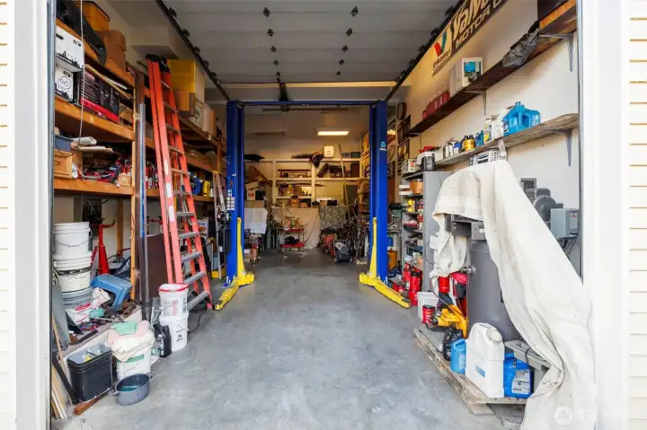 Mechanics Bay with Lift, Garage Wraps around entire lower level