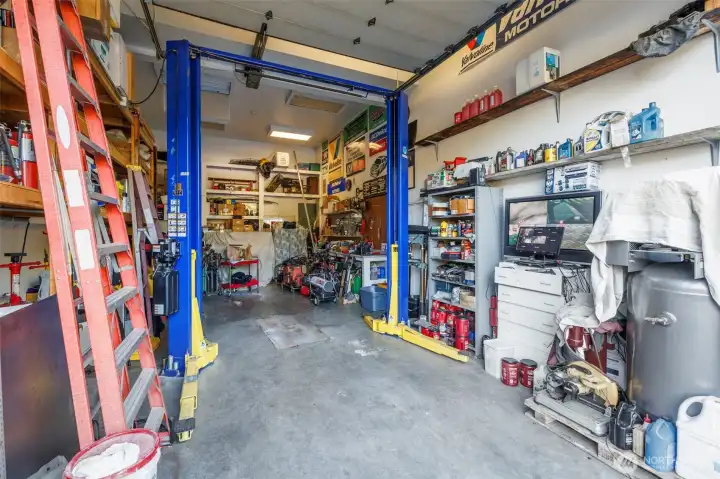 Mechanics Bay with Lift, Garage Wraps around entire lower level