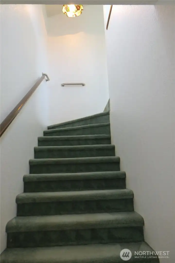 NOW GOING UP TO THE SECOND FLOOR OF THE TOWNHOUSE!