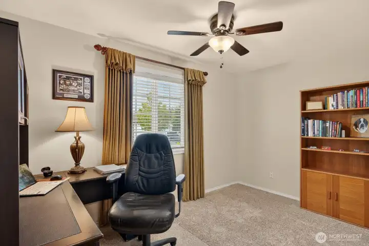 Bedroom#3 now used as an office Bedroom#3 now used as an office