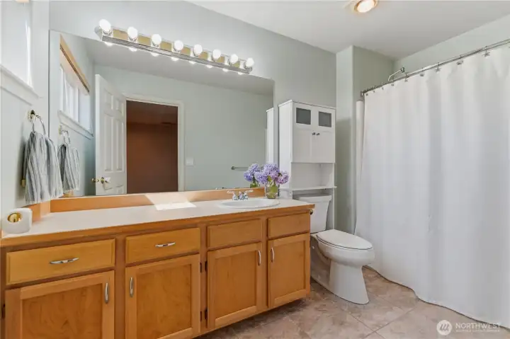 Upper Level Bath