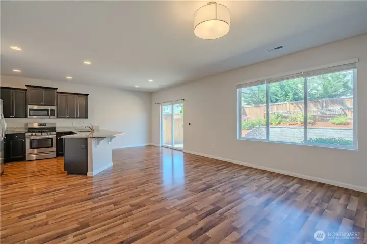 Dining Room/Kitchen Dining Room/Kitchen