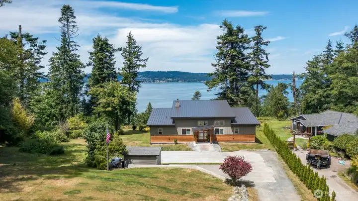 Welcome to this fantastic view home on the north end of Camano Island! Looking over Saratoga Passage to Whidbey Island.