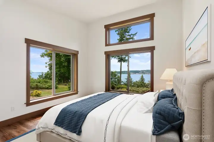 Guest bedroom (virtually staged)