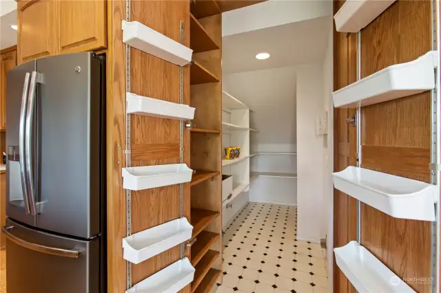 Now this is a walk in pantry!