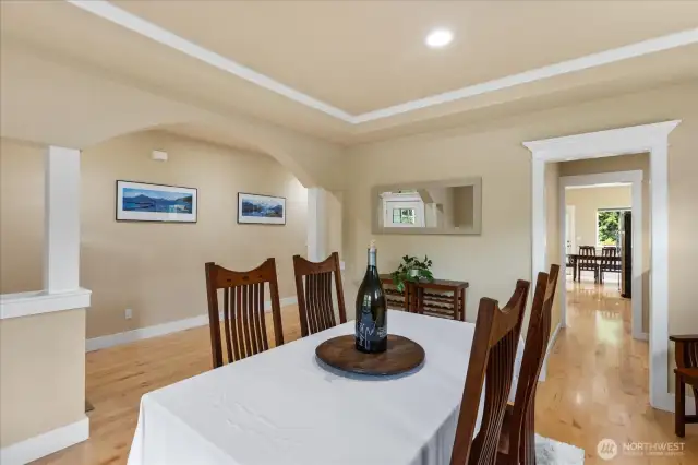 Dining room.