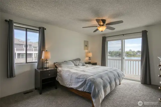 Primary suite with lake view!