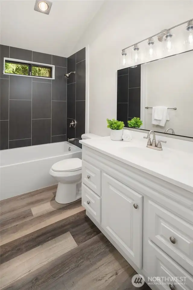 Remodeled full bathroom upstairs
