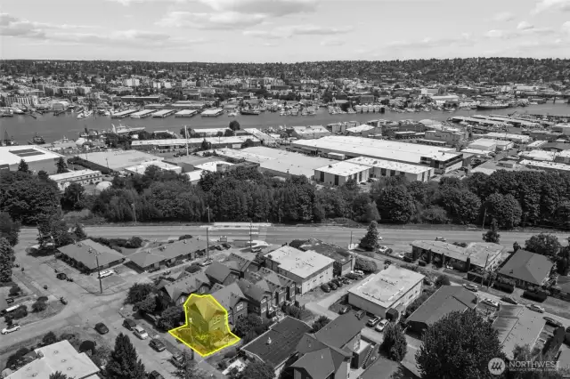 Ideally located for good transit options within a wonderful Magnolia neighborhood
