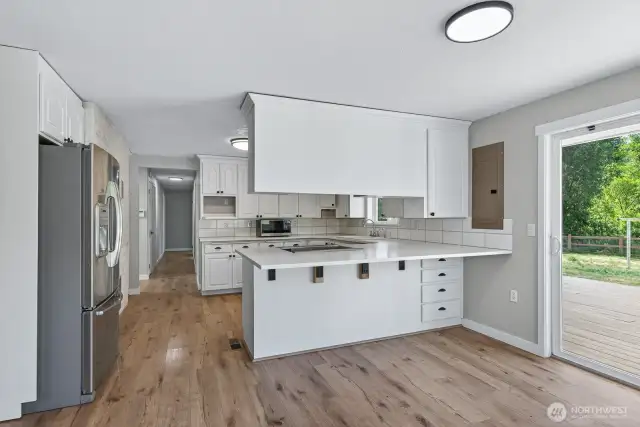 Kitchen bar stool eating space
