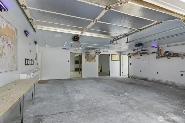 24' X 44' detached garage/shop