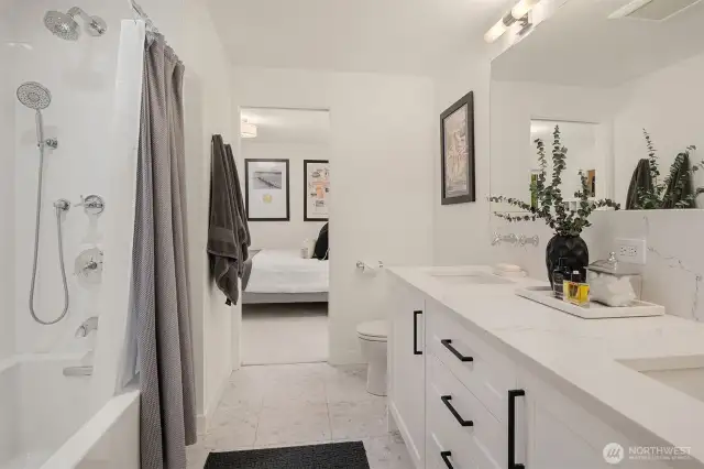 JACK & JILL BATH