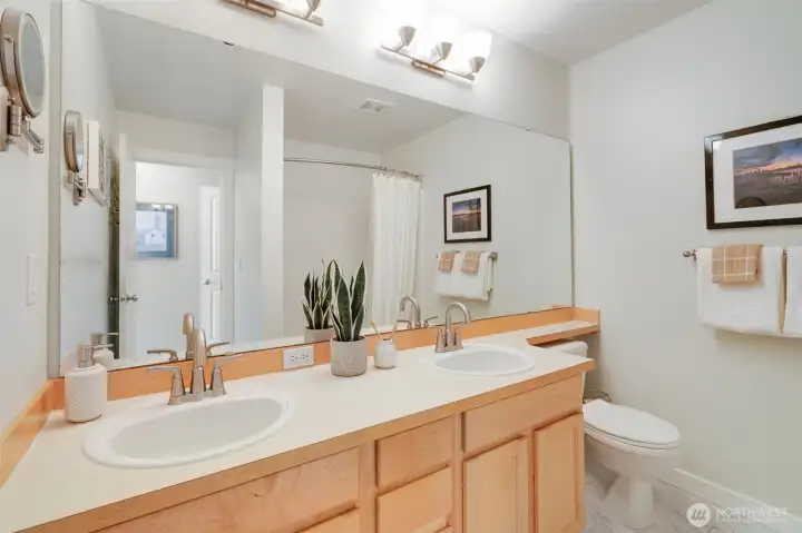 Primary en-suite.