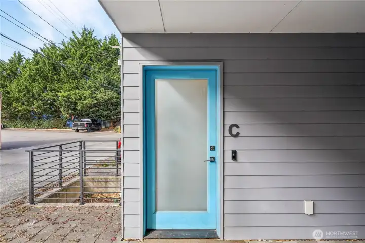 Covered Front Entry/Pking