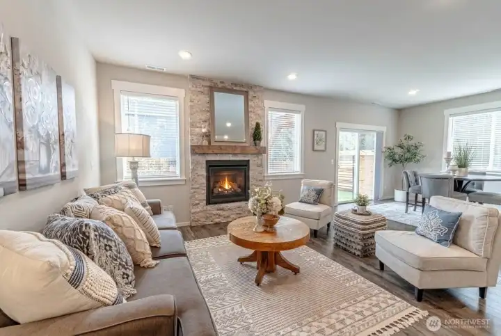 Beautiful Great room with ample natural lighting