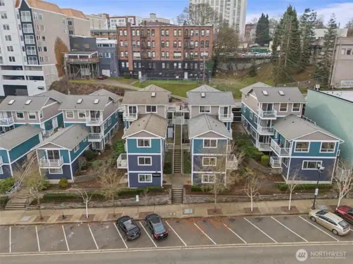 Stadium District, great location, views and price. Stadium District, great location, views and price.