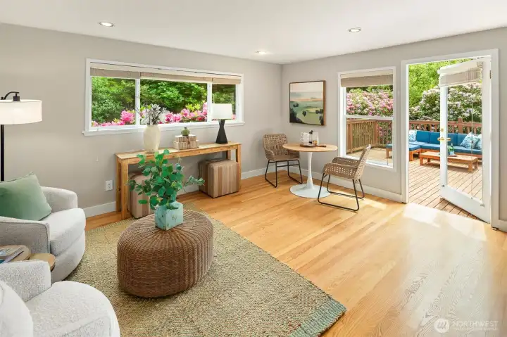 Large family room at kitchen