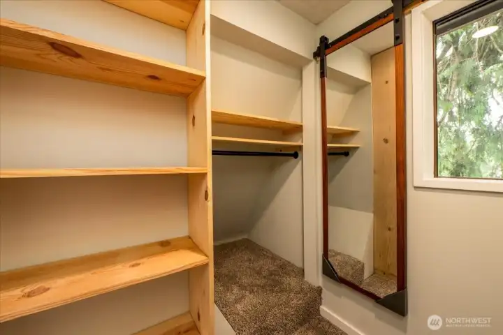 Walk-in-closet in the primary