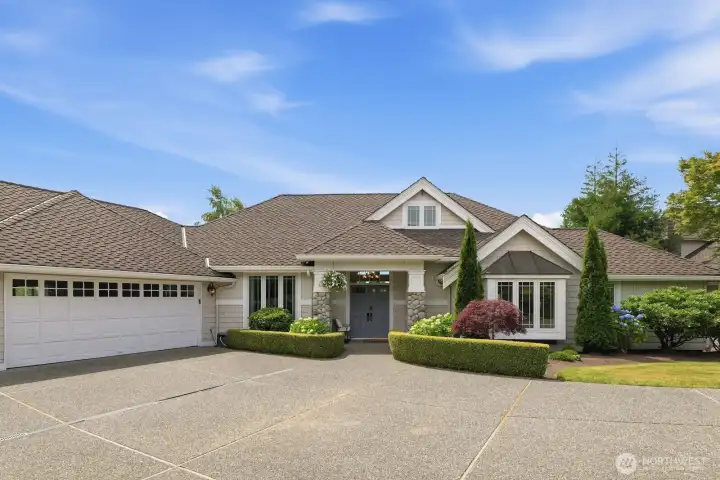 Long driveway provides privacy