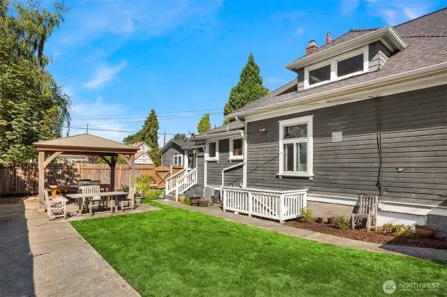 South Side Yard