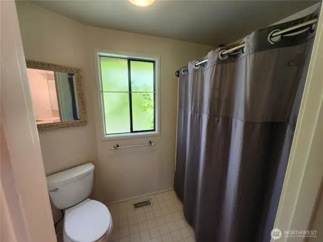 2nd Bathroom