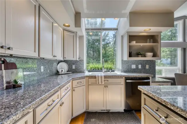 So many windows, so much light!