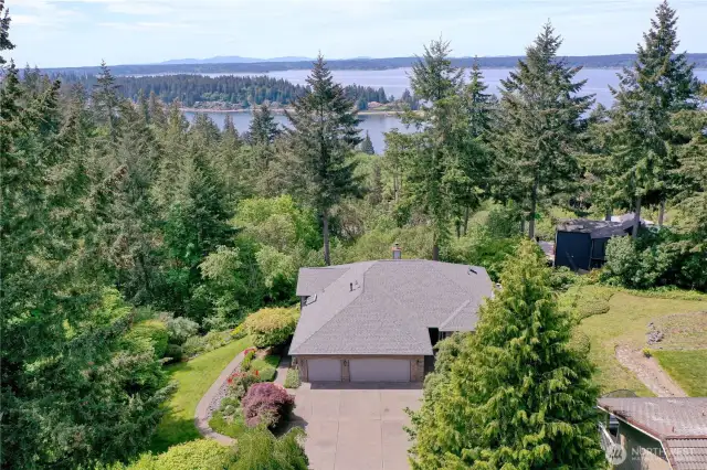 Come take a look and see if this home is just right for you!