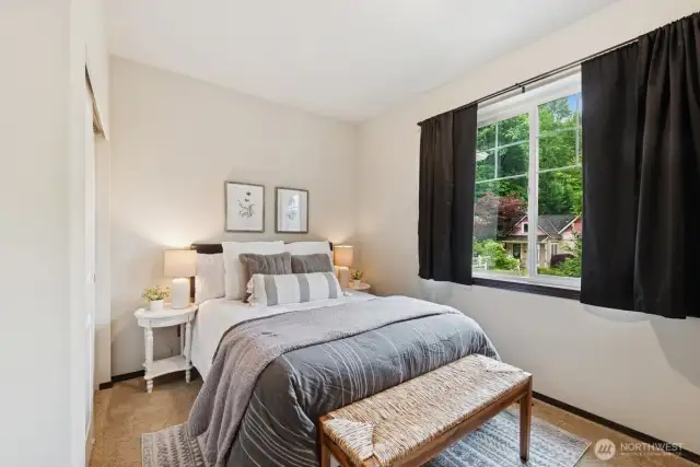 2nd bedroom